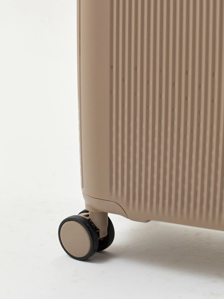 Чемодан L'Case, Riga без расширения Чемодан L'Case, Riga без расширения