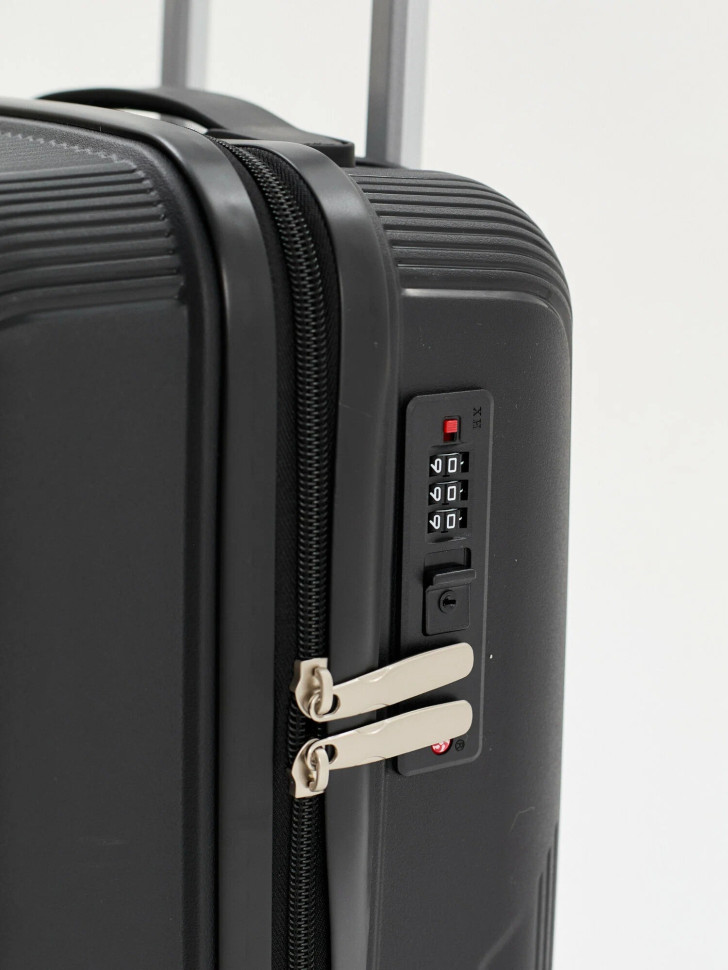 Чемодан L'Case, Riga без расширения Чемодан L'Case, Riga без расширения