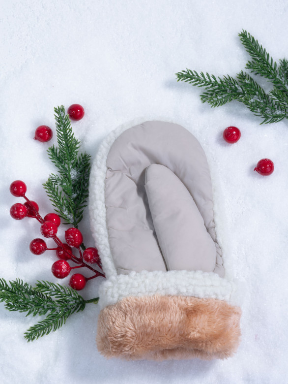 Варежки женские Юйлин бежевые