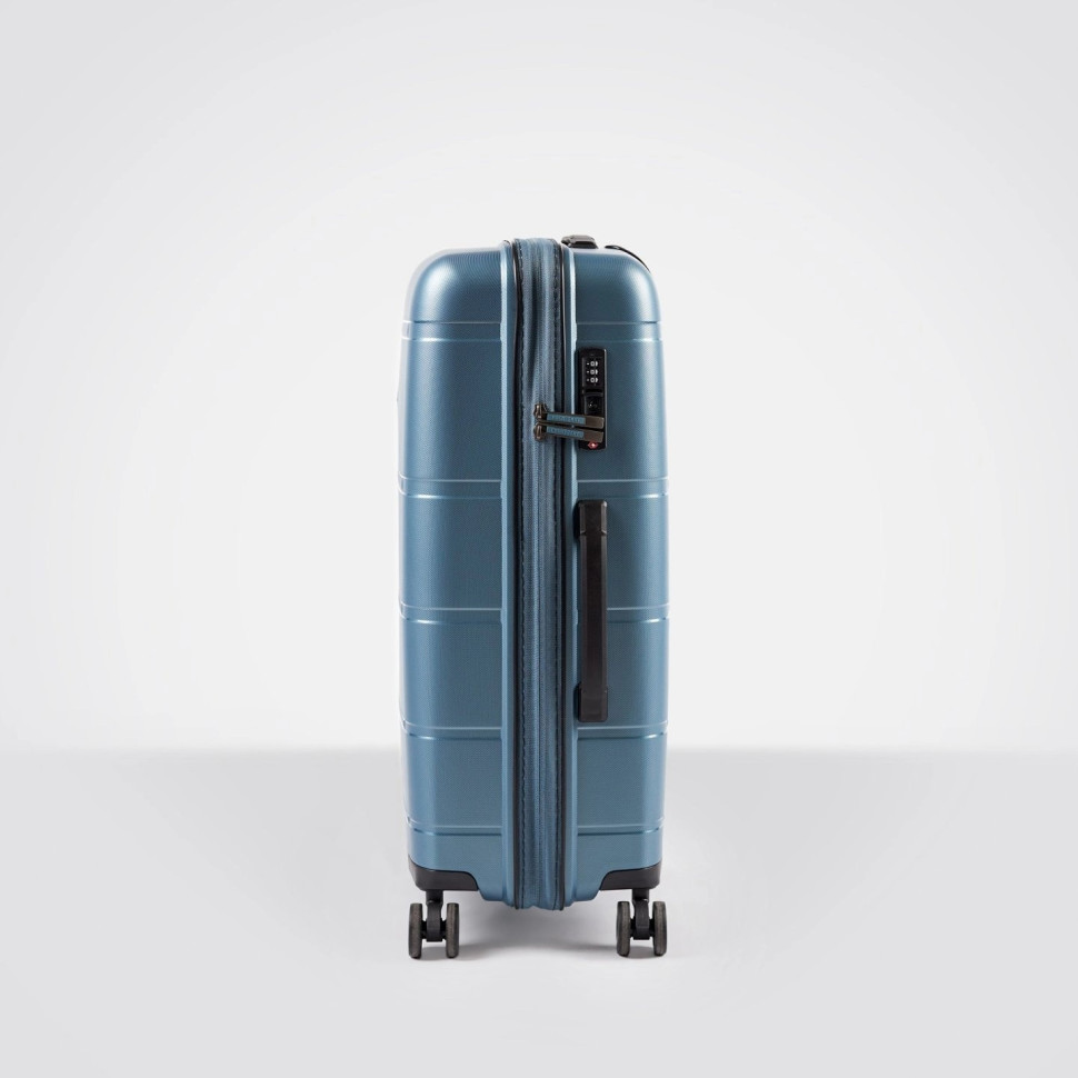 Чемодан Eberhart Link 32L-011 4 колеса голубой