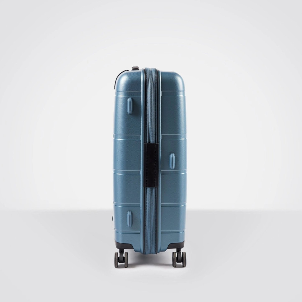 Чемодан Eberhart Link 32L-011 4 колеса голубой