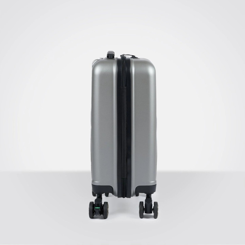 Чемодан Eberhart Phantom 15P-004 4 колеса золото Чемодан Eberhart Phantom 15P-004 4 колеса золото