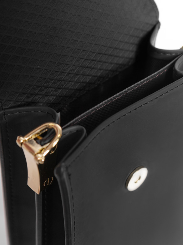 Сумка Prettyzys L049 черная