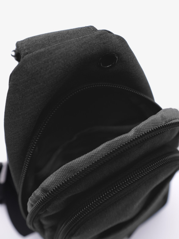 Рюкзак на одно плечо Baggins 3737 черный