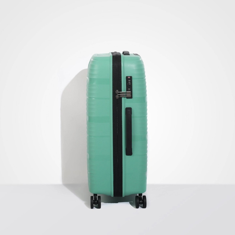 Чемодан Eberhart 46W Wave полипропилен Чемодан Eberhart 46W Wave полипропилен