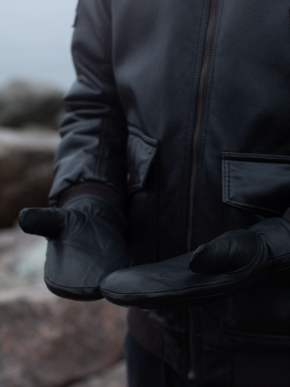 Варежки мужские Fascino 5542 черный 