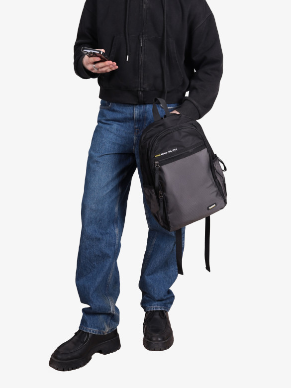 Рюкзак городской Baggins 83014 серый Рюкзак городской Baggins 83014 серый