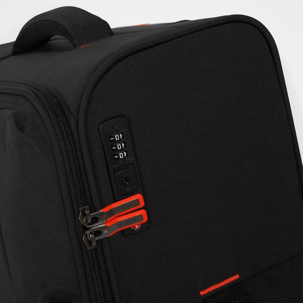 Чемодан Eberhart 30P Pure полиэстер 