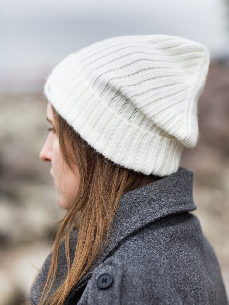 Шапка женская 11542 MARHATTER молочный (56-58)