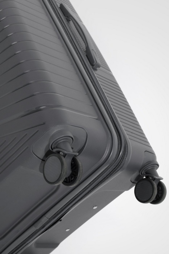 Чемодан Eberhart 49M Miracle полипропилен Чемодан Eberhart 49M Miracle полипропилен