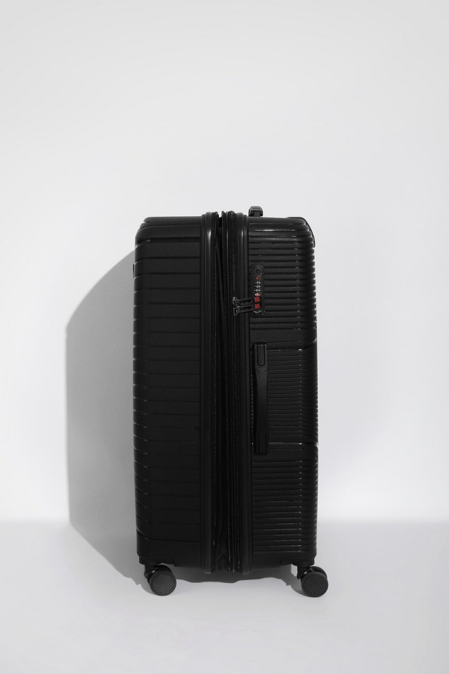 Чемодан Eberhart 49M Miracle полипропилен Чемодан Eberhart 49M Miracle полипропилен