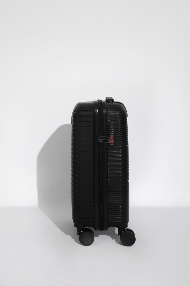 Чемодан Eberhart 49M Miracle полипропилен Чемодан Eberhart 49M Miracle полипропилен