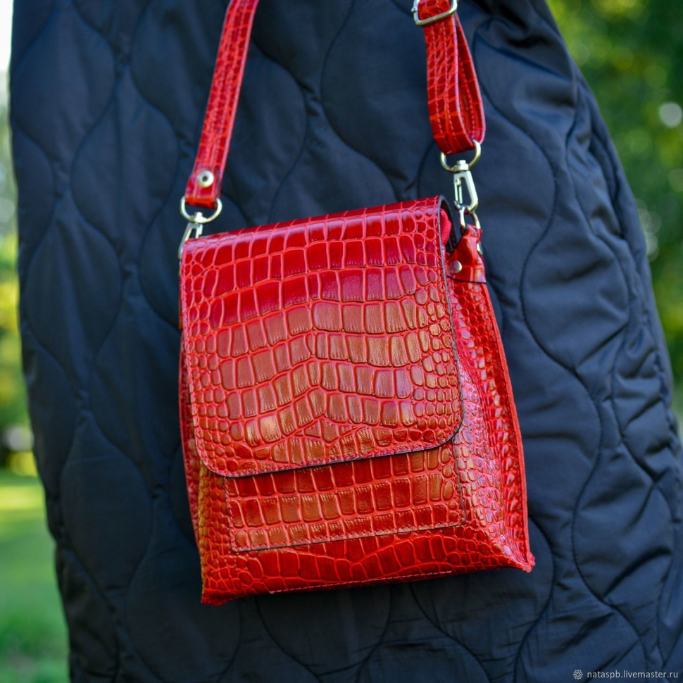 Женская кожаная сумка Natalia Kalinovskaya С 86р.991 красный крокодил Женская кожаная сумка Natalia Kalinovskaya С 86р.991 красный крокодил