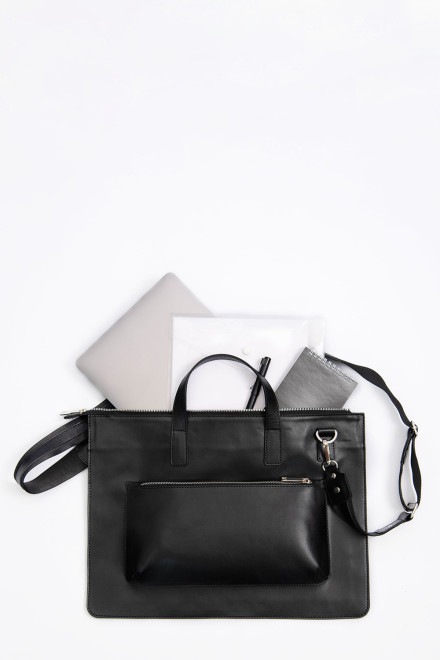 Сумка Protege Ц-580.8 черная гладкая Сумка Protege Ц-580.8 черная гладкая