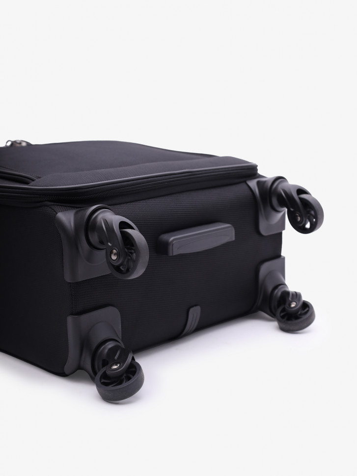 Чемодан для ручной клади Rion+, 453/4  18" Чемодан для ручной клади Rion+, 453/4  18"