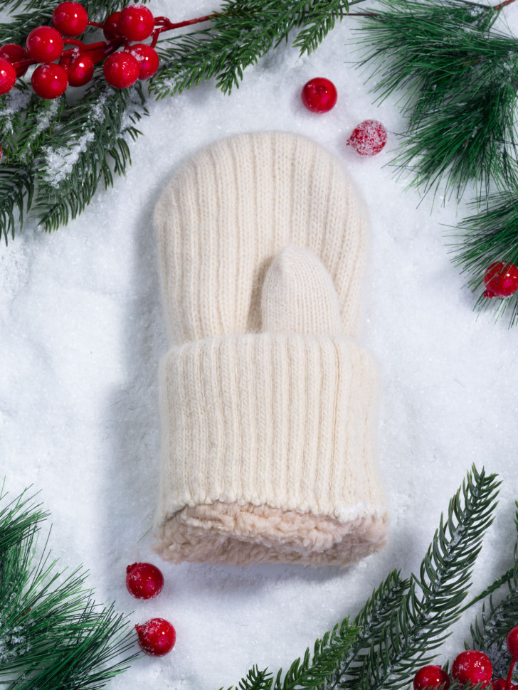 Варежки женские Корона 6559 кремовые Варежки женские Корона 6559 кремовые