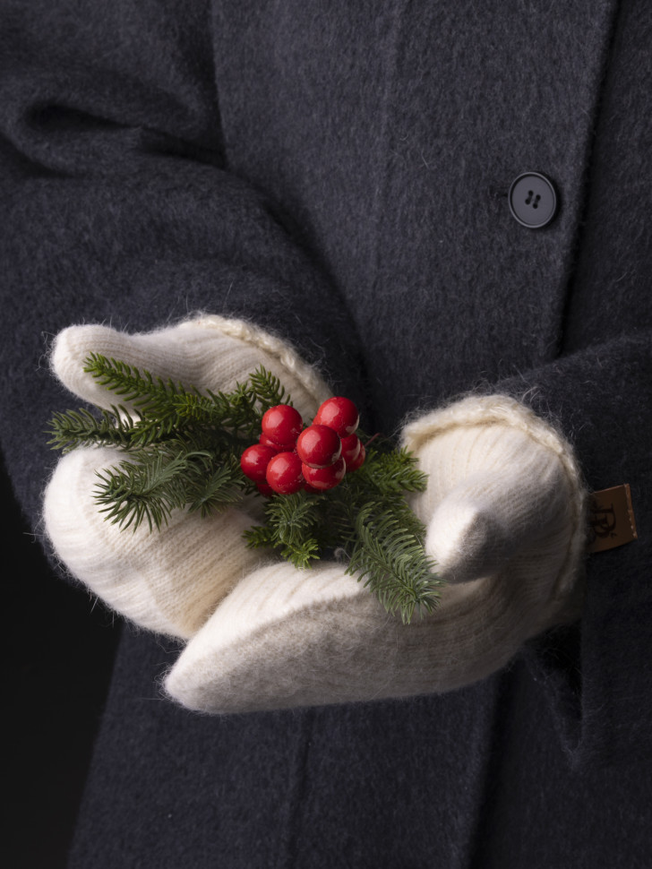 Варежки женские Корона 6559 кремовые Варежки женские Корона 6559 кремовые