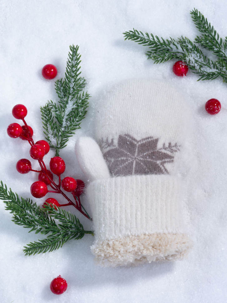 Варежки женские Корона 3046 молочные Варежки женские Корона 3046 молочные