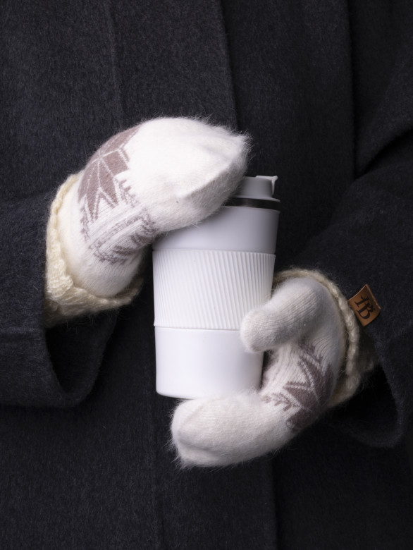 Варежки женские Корона 3046 молочные