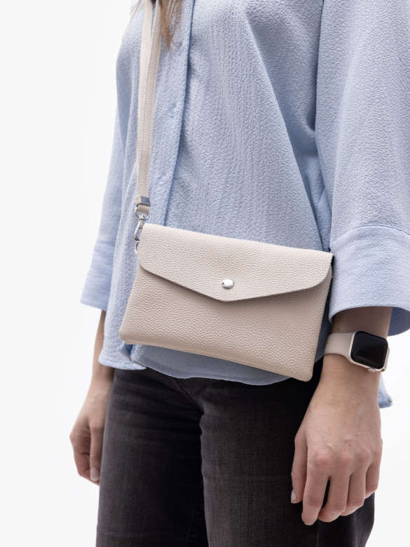 Сумка-конверт Cciline 0088 светло-бежевая Сумка-конверт Cciline 0088 светло-бежевая