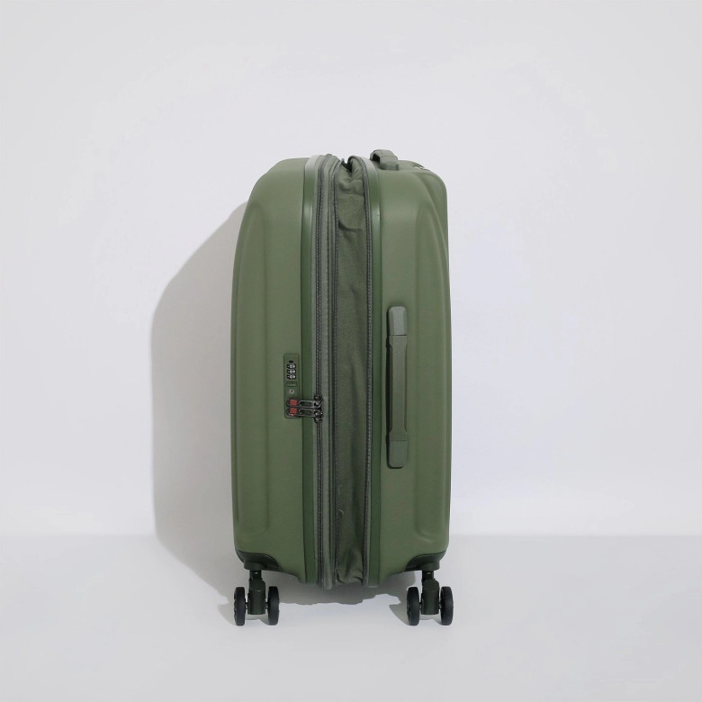  Чемодан Eberhart 06R Riviera 4 колеса