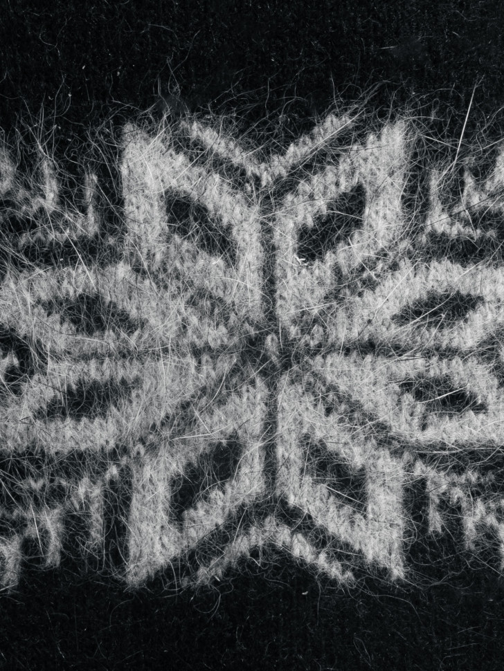 Варежки женские Корона 3046 черные