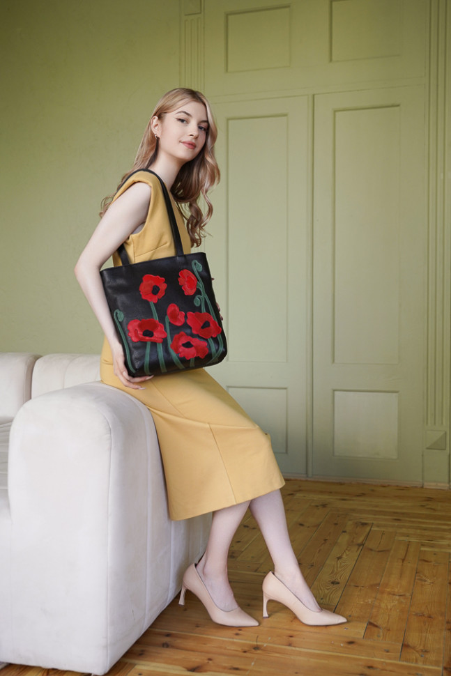 Сумка Protege ДС-517-315 "Маки" черный флотер Сумка Protege ДС-517-315 "Маки" черный флотер